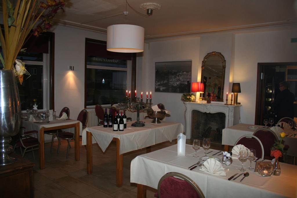 Hotel Admiraal Lanaken Luaran gambar
