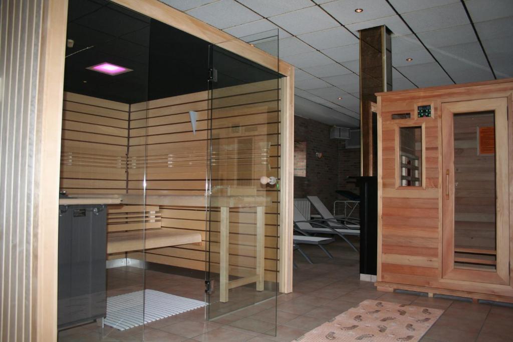 Hotel Admiraal Lanaken Luaran gambar